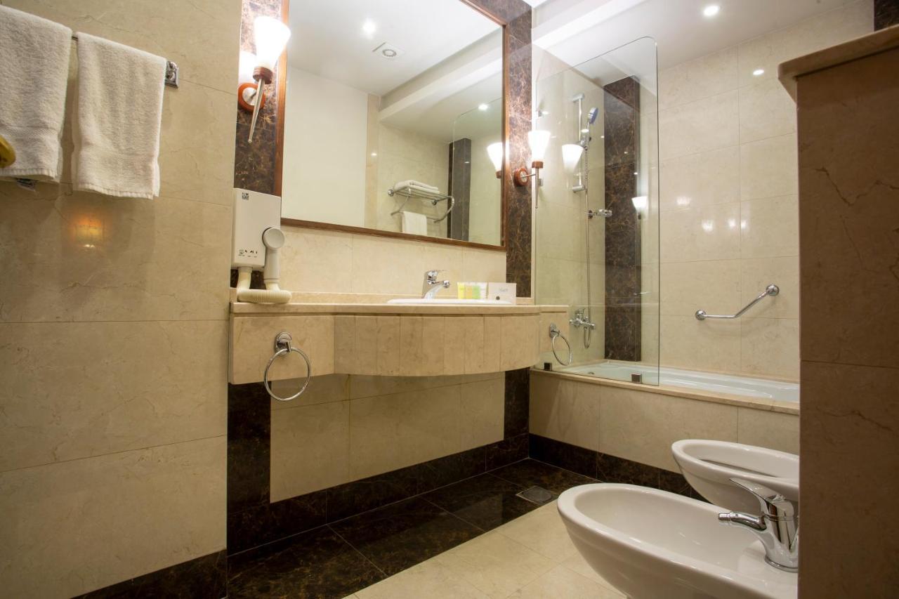 Hotel Sadeen